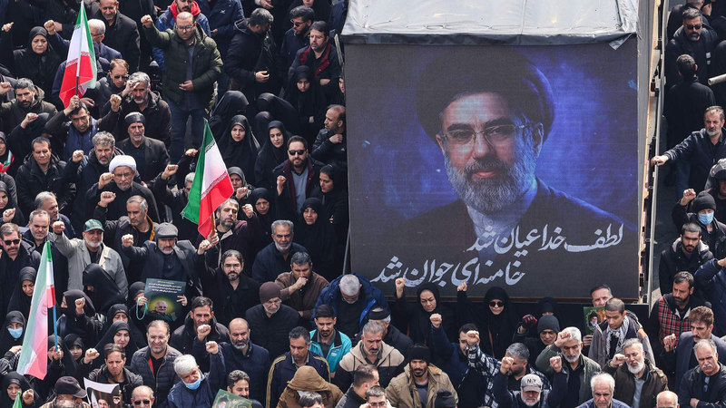 イラン新最高指導者が「ホルムズ海峡は閉鎖維持」示唆、戦線拡大にも言及