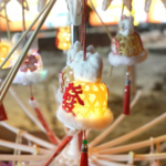 新疆ウイグル自治区カラマイ、元宵節の夜を彩る花火とランタン video poster