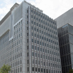 アンゴラ、世銀とMIGAが「教育向け債務スワップ」4億ドル保証を承認