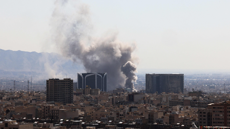 米・イスラエルの対イラン攻撃3日目、湾岸まで拡大する地域紛争の時系列