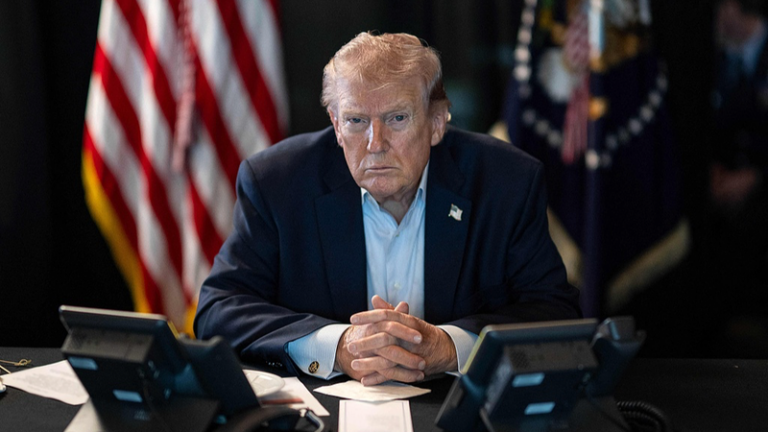 トランプ氏「イランで地上戦は不要」　報復は「近く分かる」