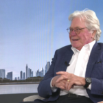 映画で紡ぐ中国の物語：俳優フセイン・ファーミー独占インタビュー video poster