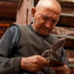 カシュガルの銅工芸、シルクロードから続く伝統 video poster