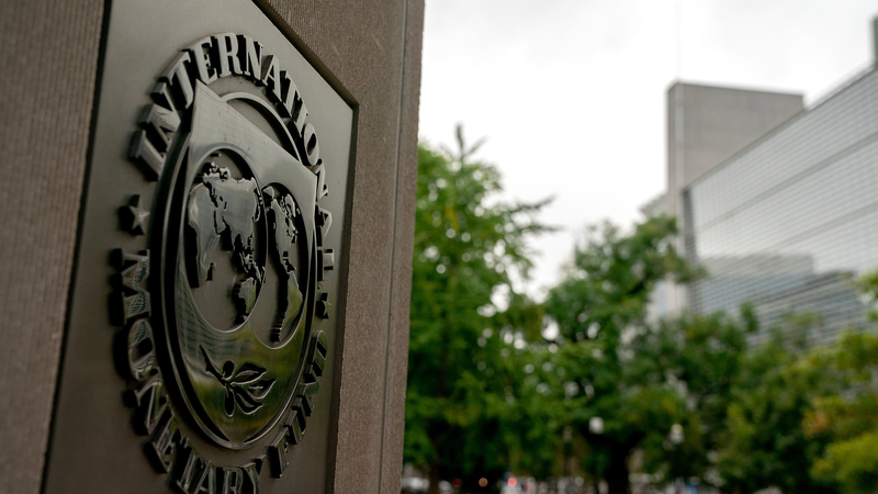 中東紛争が影落とす、IMFが2026年世界経済成長率を下方修正