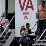 米国難民受け入れ、上半期は南アフリカ人が圧倒的多数に