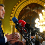 ハンガリー議会選でティサ党が圧勝、オルバーン長期政権に終止符