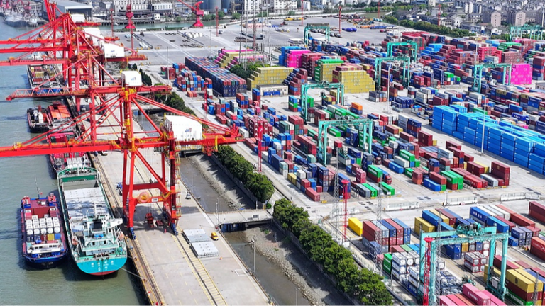 中国本土、産業・サプライチェーン安全保障に関する新規則を公布