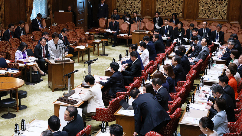 野党が提案、武器輸出の審査強化を求める―日本の平和主義と議会の役割