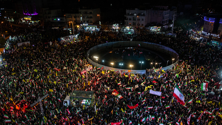 パキスタンが米伊和平会談を開催、停戦でホルムズ海峡の航行安全確保へ video poster