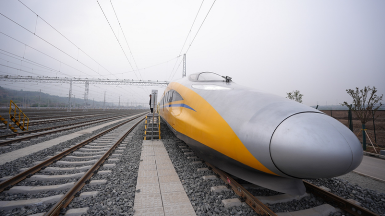 FX5XXCHP62EDEYLOA7I6 - NewsTomo – 日本語で読む、世界のニュースハブ 中国、西安~十堰高速鉄道で時速385km試験運転を開始