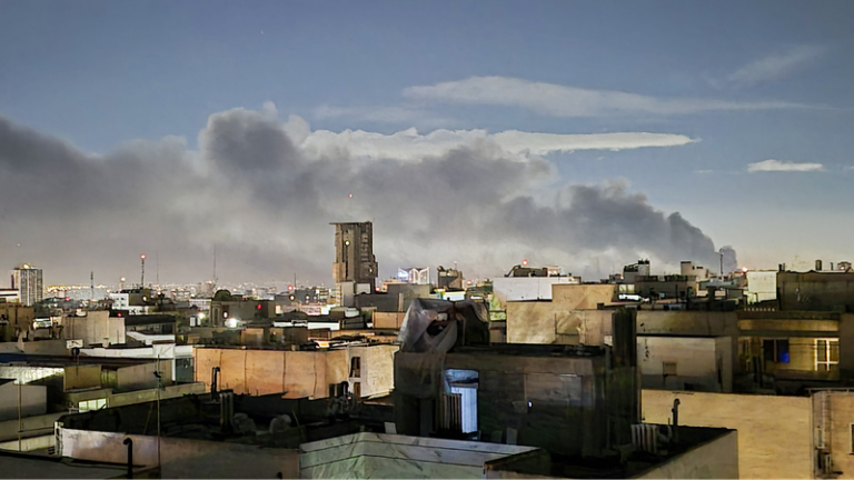 イラン、米軍救出作戦に「濃縮ウラン盗用のカムフラージュ」説を提起