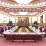 習近平、北京で中国国民党主席と会談　両岸統一への勢いは変わらない video poster