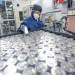 次世代蓄電池に「スマート防火壁」、150℃で瞬時に固化する新型電解液