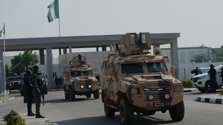 ナイジェリア軍、ジリ村の週末市場を空爆　民間人犠牲の懸念が広がる