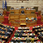 ギリシャ副大臣が学位論争で辞任、政権の透明性に影