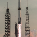 Blue Originロケット、ブースター着陸は成功も衛星軌道投入に失敗