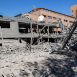 米イラン緊張が最終局面へ：ホルムズ海峡をめぐる期限直前の攻防と和平の行方